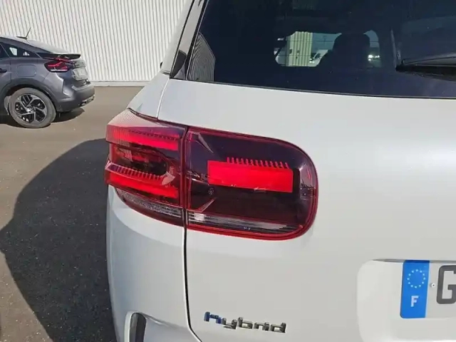 Citroën C5 Aircross hybride rechargeable 225 e-eat8 — photo 17
