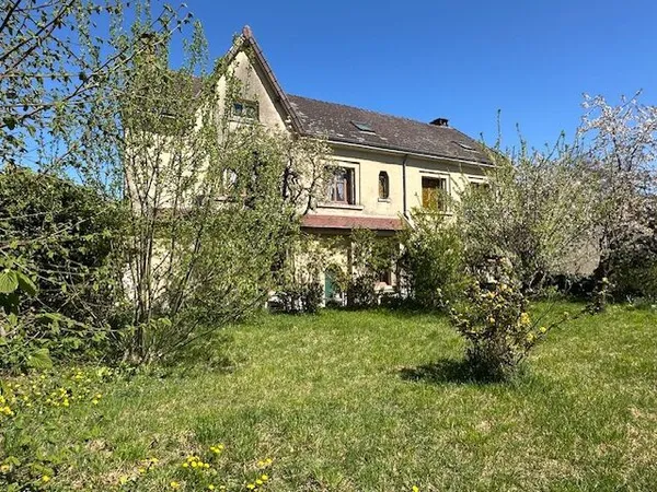 Maison de caractère 185 m² avec jardin clos