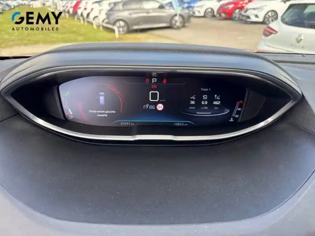 Peugeot 3008 1.2 puretech 130ch s&amp;s eat6 — photo 16