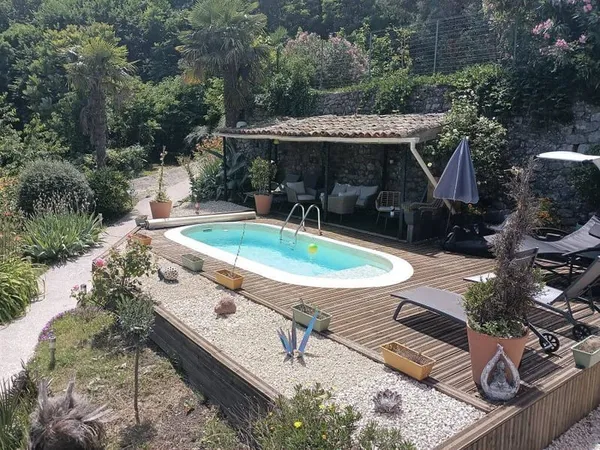 Maison 11 pièces 180 m²
