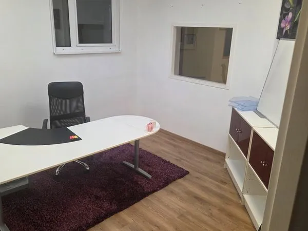 Location d un entrepot et de bureau