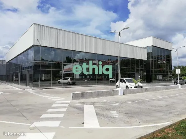 Bureaux 296 m² Petit-Bourg