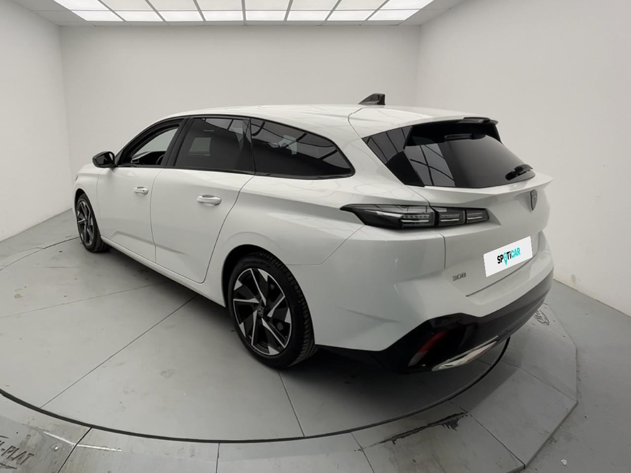 Peugeot 308 sw puretech 130ch s&s eat8 allure pack — photo 3