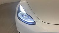 Tesla Model Y Standard RWD — photo 17