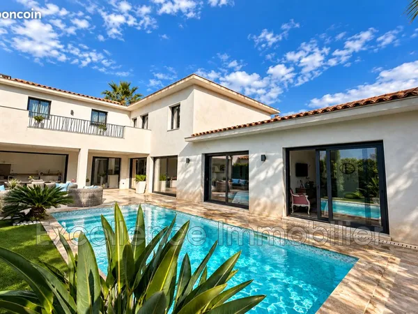 Villa 5 pièces 185 m²