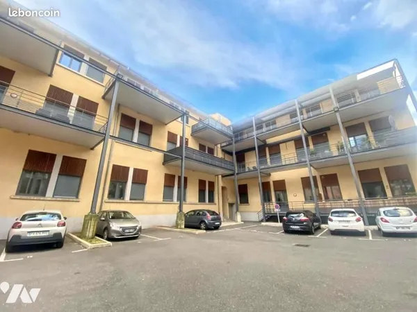 Loft 5 pièces 100 m²