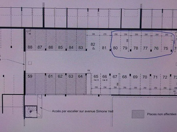 Parking 13 m²