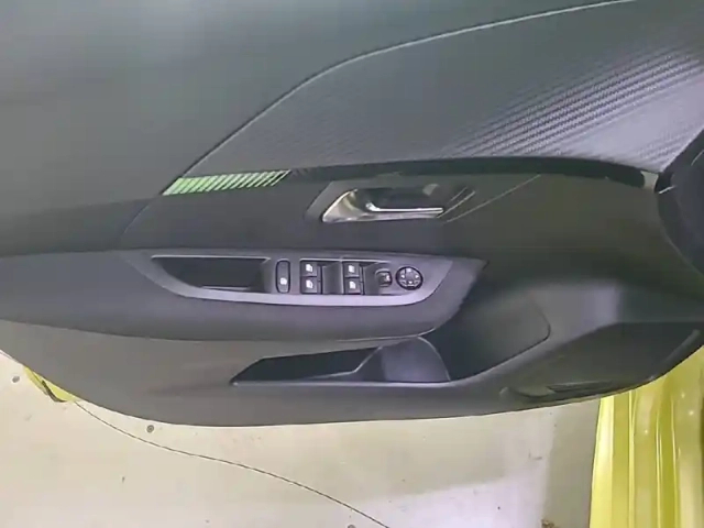 Peugeot 208 puretech 100 s&amp;s bvm6 — photo 103