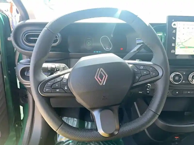 Renault Twingo e-tech electrique 80 ch autonomie urbaine — photo 37