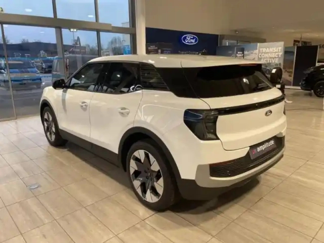 Ford Explorer 286ch extended range 77kwh pack premium rwd — photo 7