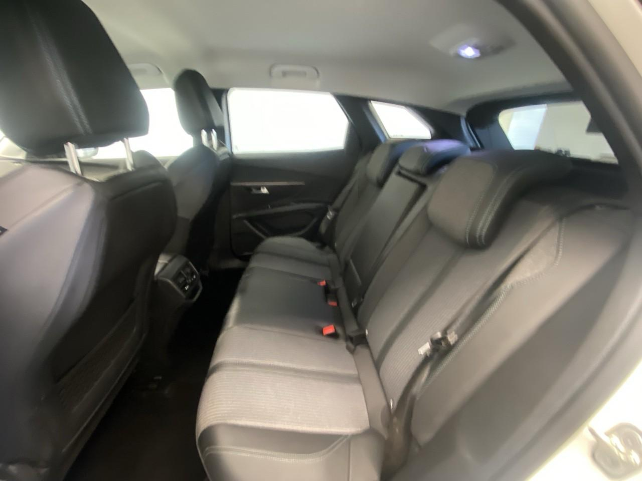 Peugeot 3008 bluehdi 130ch s&s eat8 allure — photo 10