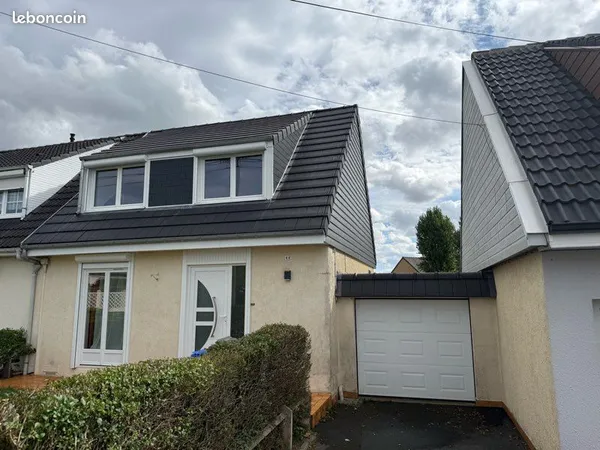 IWUY - Maison semi-mitoyenne entièrement rénovée, 84m² - 160 000