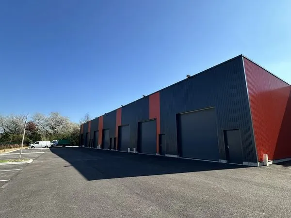 Locaux à vendre ou louer Charvieu