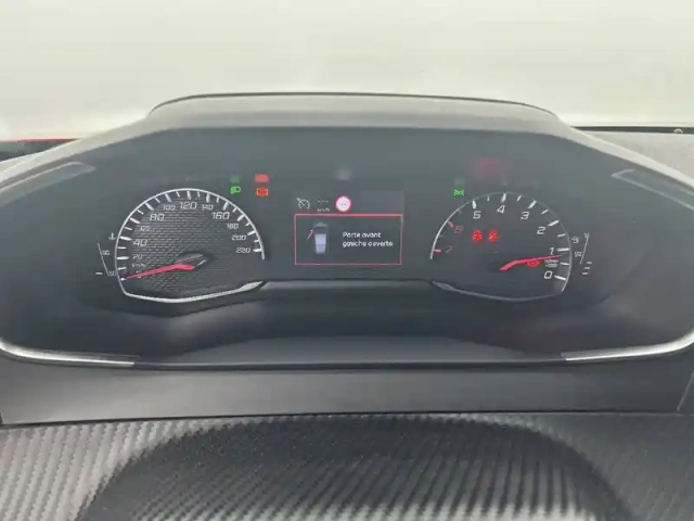 Peugeot 2008 puretech 100 s&amp;s bvm6 — photo 10