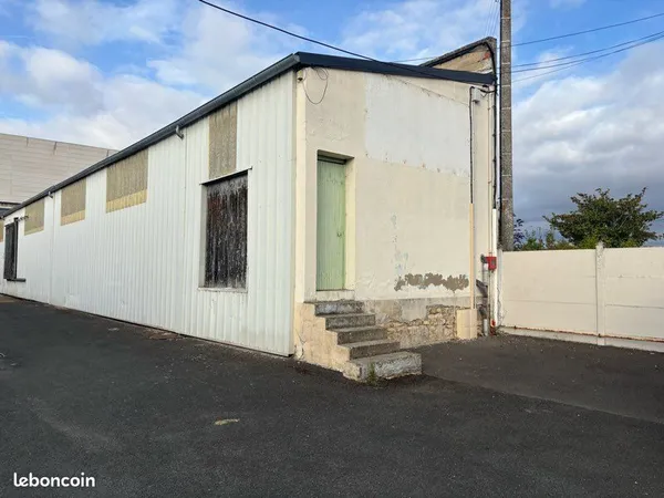 Local stockage / Dépôt / Atelier / Autre