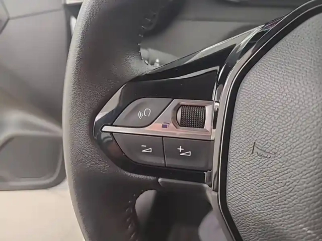 Peugeot 208 puretech 75 s&amp;s bvm5 — photo 22