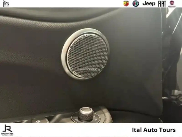 Alfa Romeo Giulia 2.2 diesel 160ch intensa at8 — photo 13