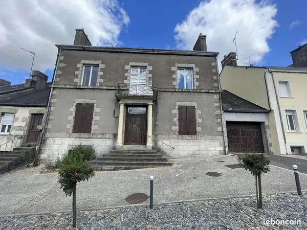 Maison 8 pièces 210 m²