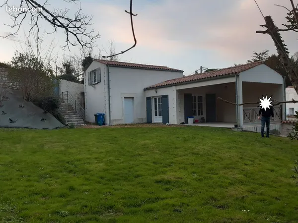 Location maison centre ville avec jardin