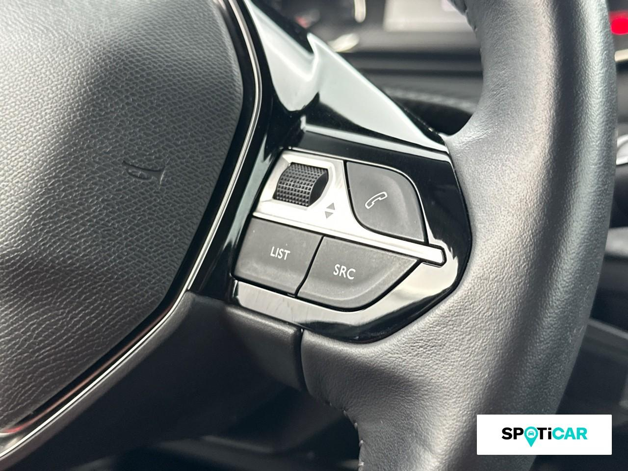 Peugeot 2008 1.2 puretech 100ch s&s style — photo 18