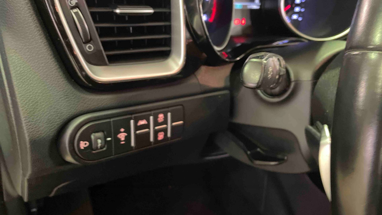 KIA CEED 1.6 CRDi 136 ch MHEV DCT7 — photo 16
