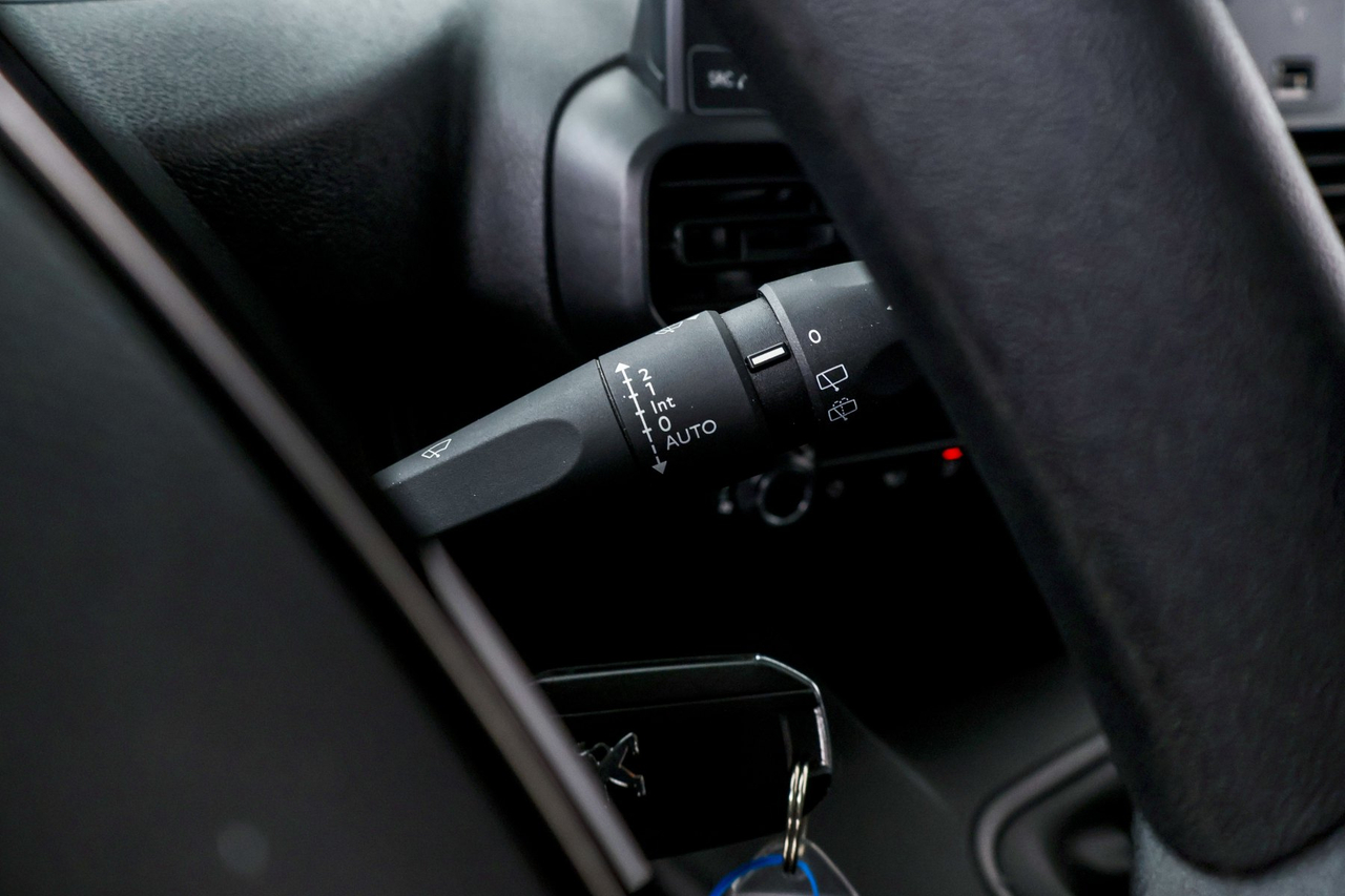 Peugeot Rifter — photo 19