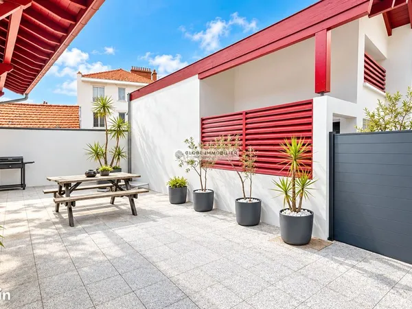Loft 5 pièces 211 m²