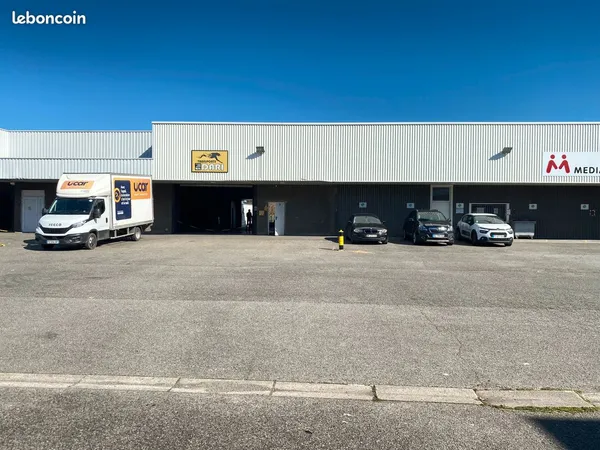Local- Tarbes- Centre Kennedy