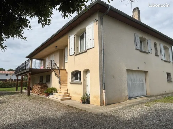 Maison de charme au coeur de Fronton