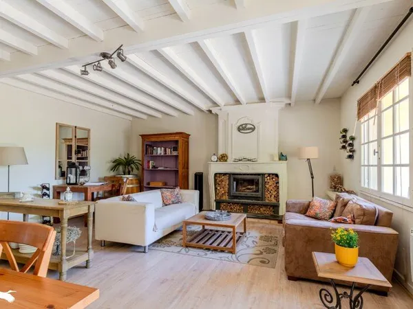 Maison en pierre de 6 pièces principales