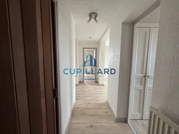 Appartement T3 - Vue port de Roanne - Balcon - Honoraires ré