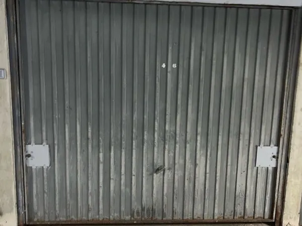 Garage / box fermé 13 m² - Annecy Seynod Val Vert 32000 euros