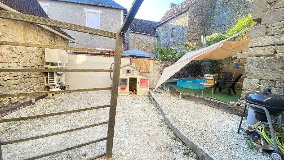 Photo 4