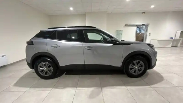 Peugeot 2008 puretech 100 s&amp;s bvm6 — photo 4