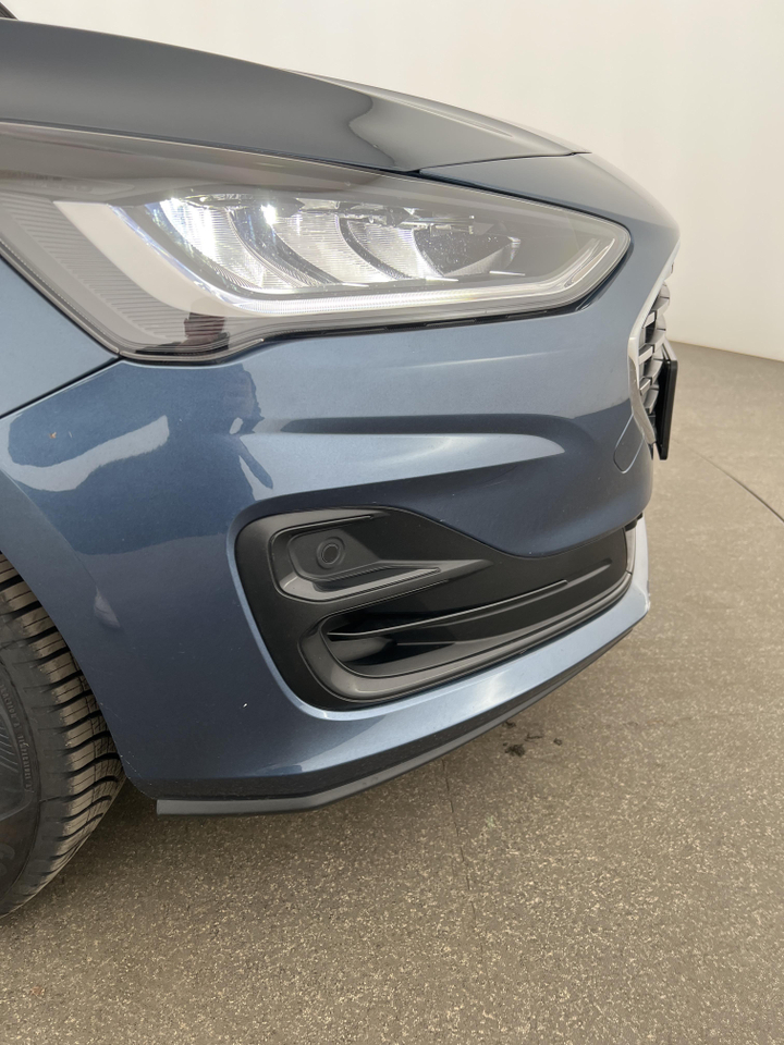 Ford Focus — photo 37