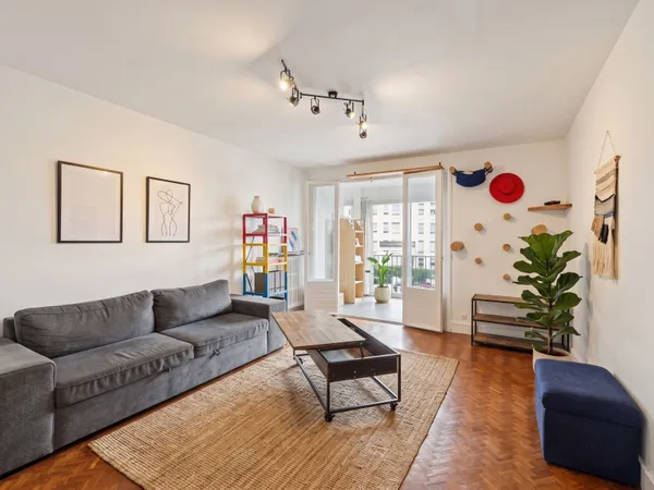 COLOMIERS - Grand T3 traversant de 77 m² avec ascenseur, vér