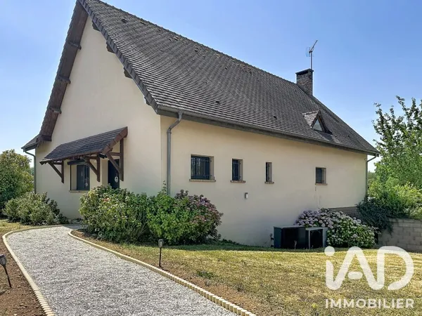 Maison 8 pièces 205 m²