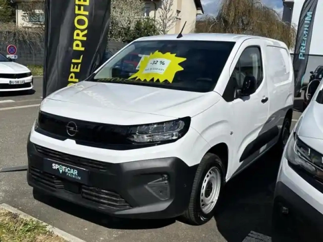 Opel Combo cargo m 650kg bluehdi 100ch s&amp;s pack premium connect — photo 3