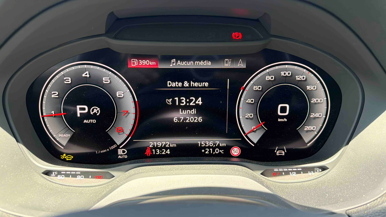 Audi Q2 35 TFSI 150 S tronic 7 — photo 10