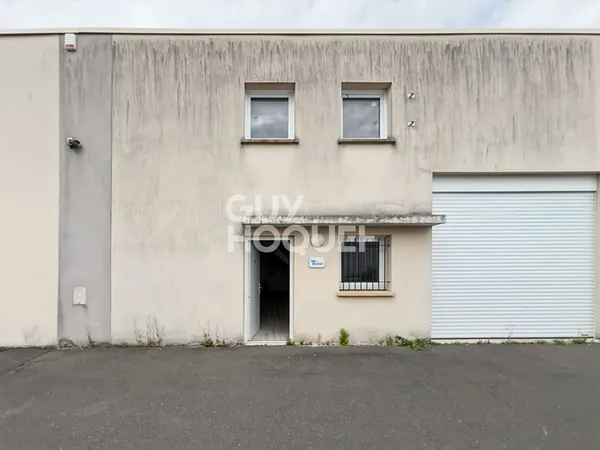 Bureaux 1 pièce 131 m²