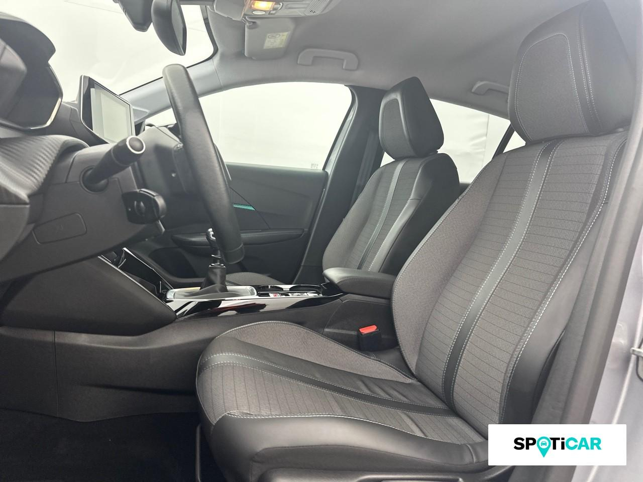 Peugeot 208 1.2 puretech 100ch s&s allure 118g — photo 9