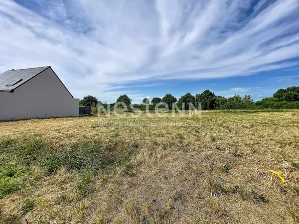 TERRAIN À BÂTIR DE 271M² À PROXIMITÉ DE LA MER