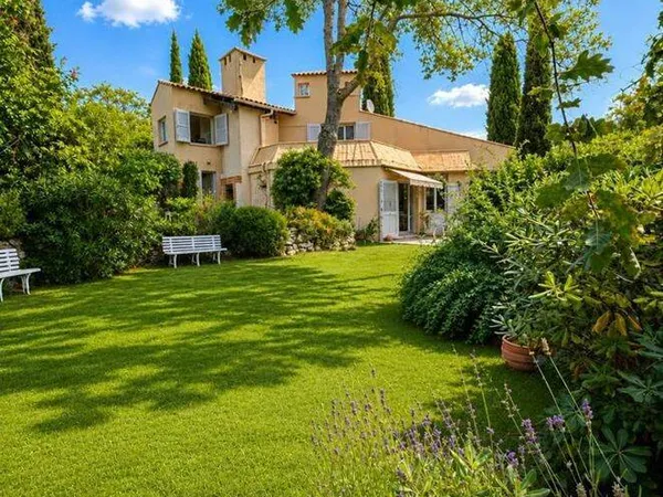 Villa 5 pièces 177 m²