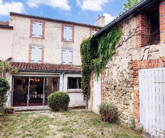 Maison 14 pièces 337 m²