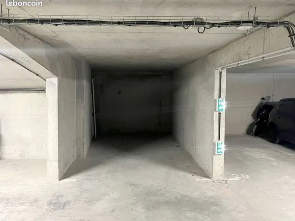 Place de parking en sous-sol sécurisé - Nîmes Gare