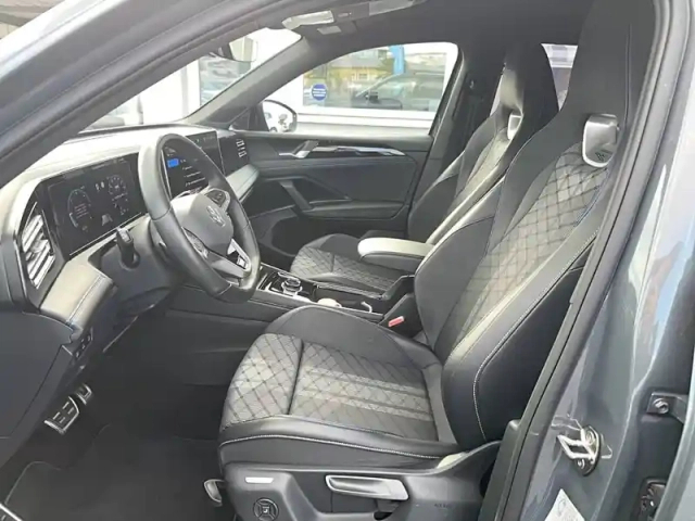 Volkswagen Tiguan 2.0 tdi 150ch dsg7 — photo 12