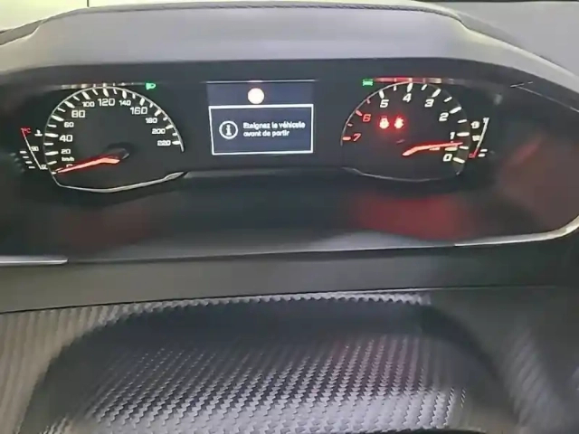 Peugeot 2008 100 s&amp;s bvm6 — photo 24