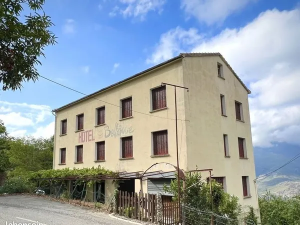 Hôtellerie et restauration Vente Campile 17p 390m² 270000€