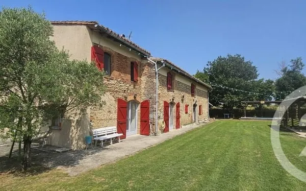 Maison 6 pièces 345 m²