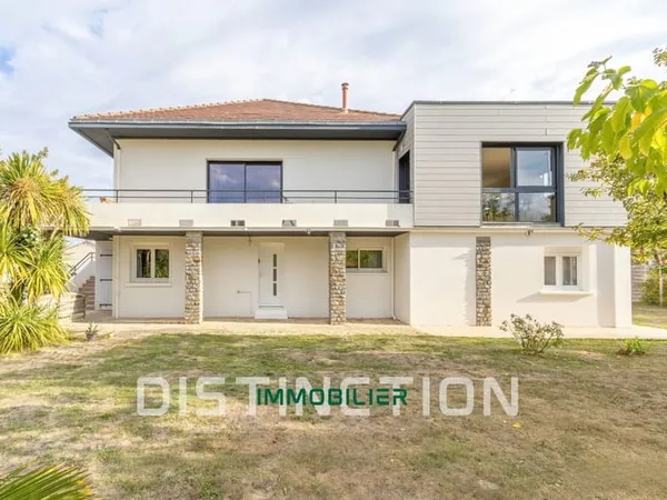 PORNIC - MAISON 243M2 - TERRAIN 893M2